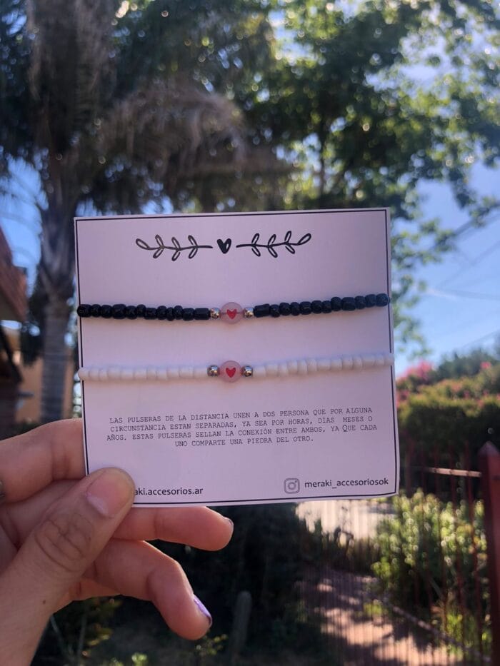 PULSERA DISTANCIA CON CORAZÓN ROJO LUMINOSO