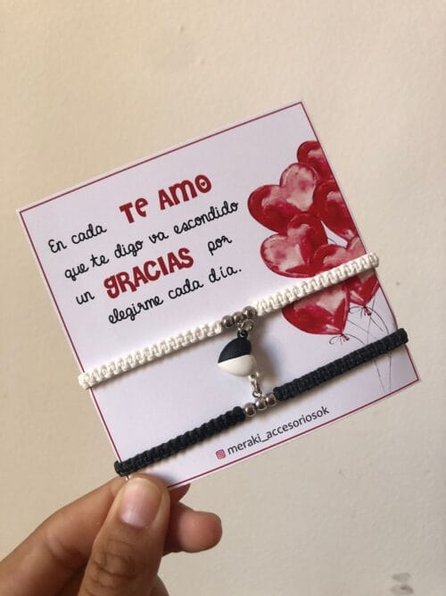 PULSERA TE AMO GRACIAS CORAZON BLANCO Y NEGRO